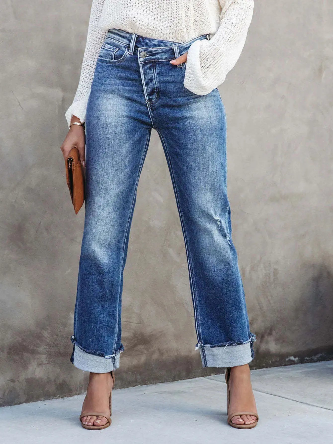 Jeans Tiro Medio y P Ancha. Moni