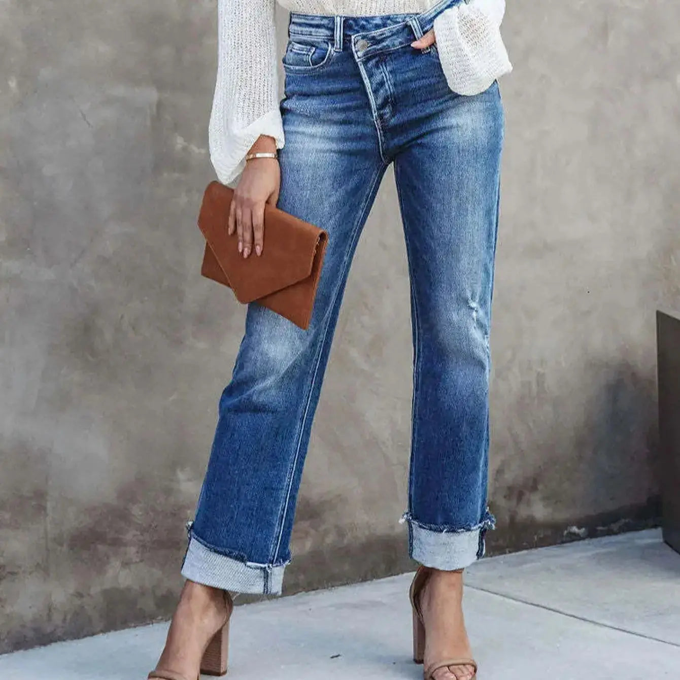 Jeans Tiro Medio y P Ancha. Moni