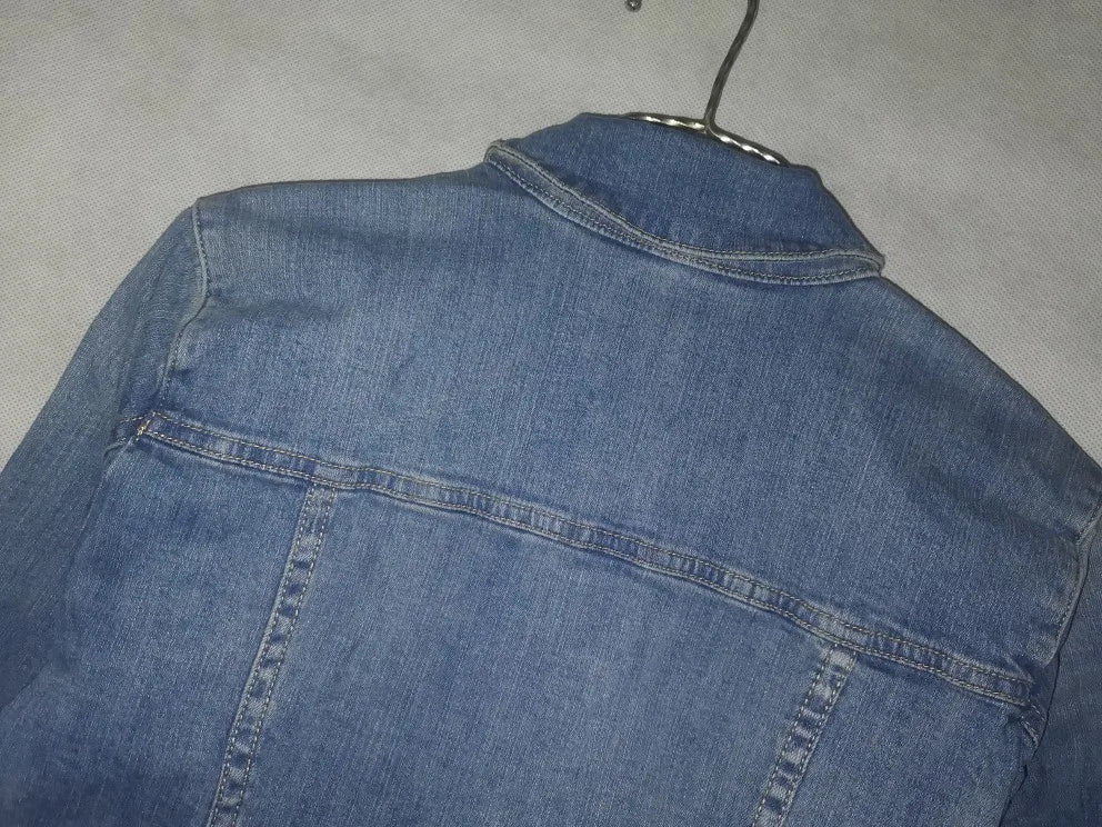 Chaqueta Desgastada con Botones