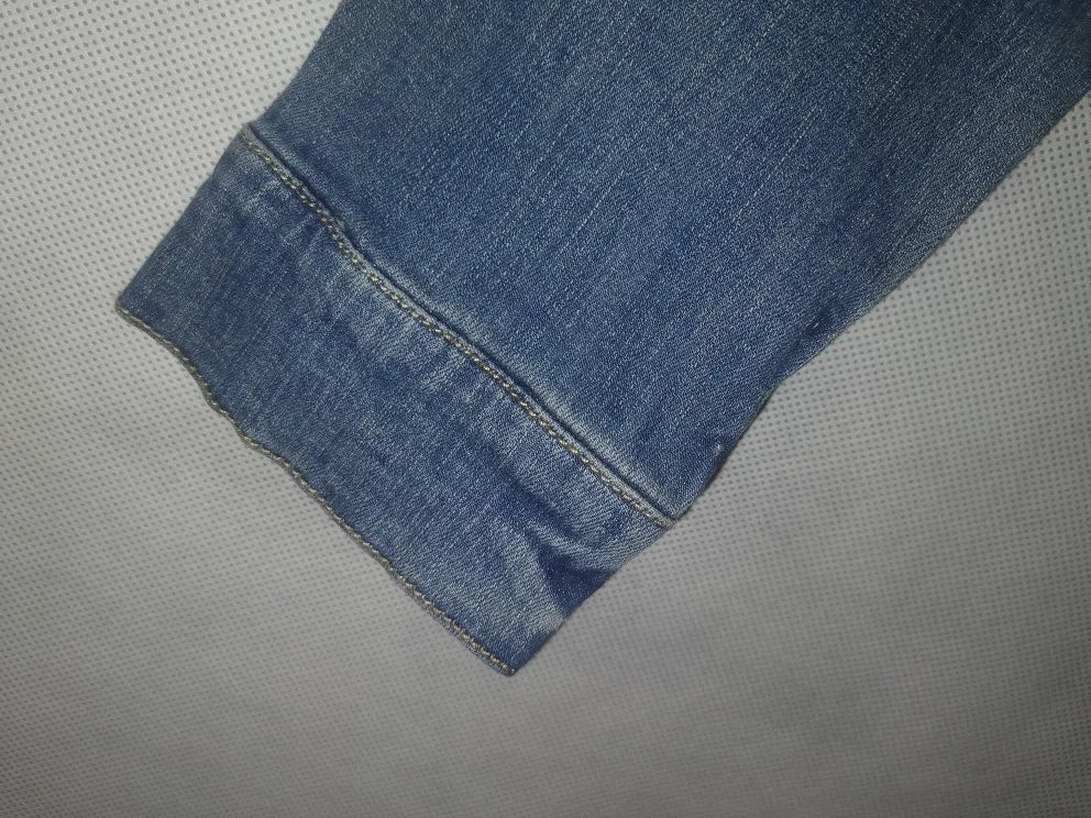Chaqueta Desgastada con Botones