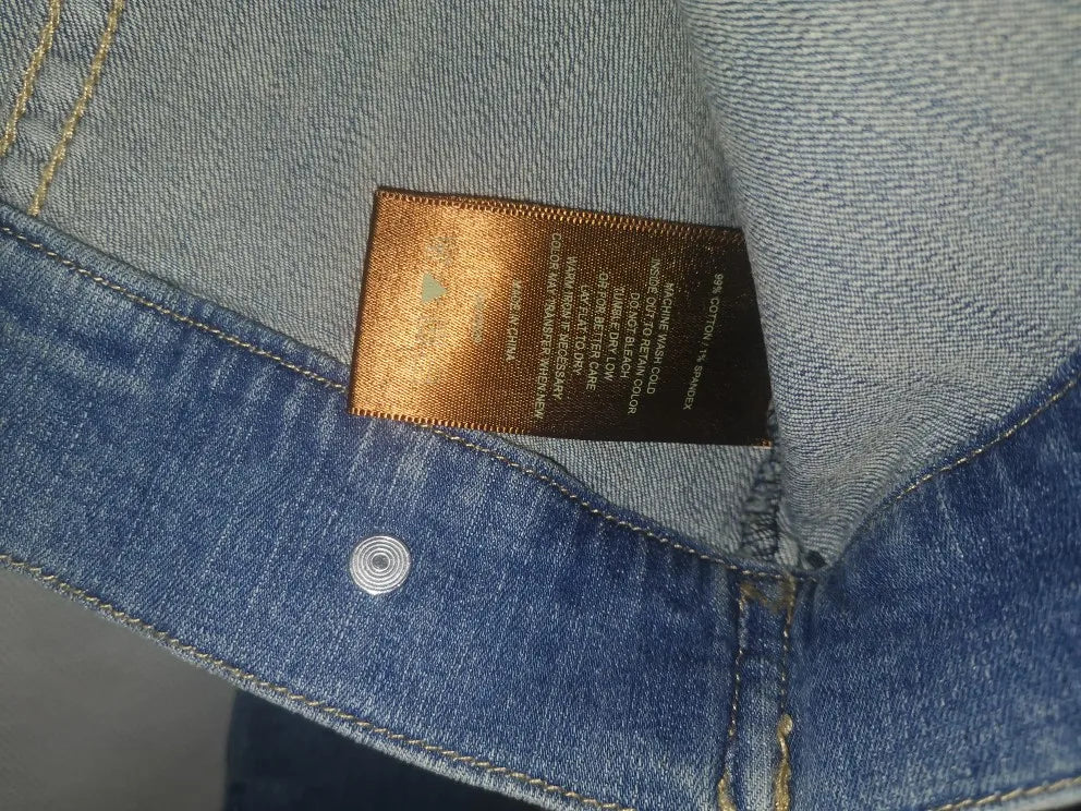 Chaqueta Desgastada con Botones