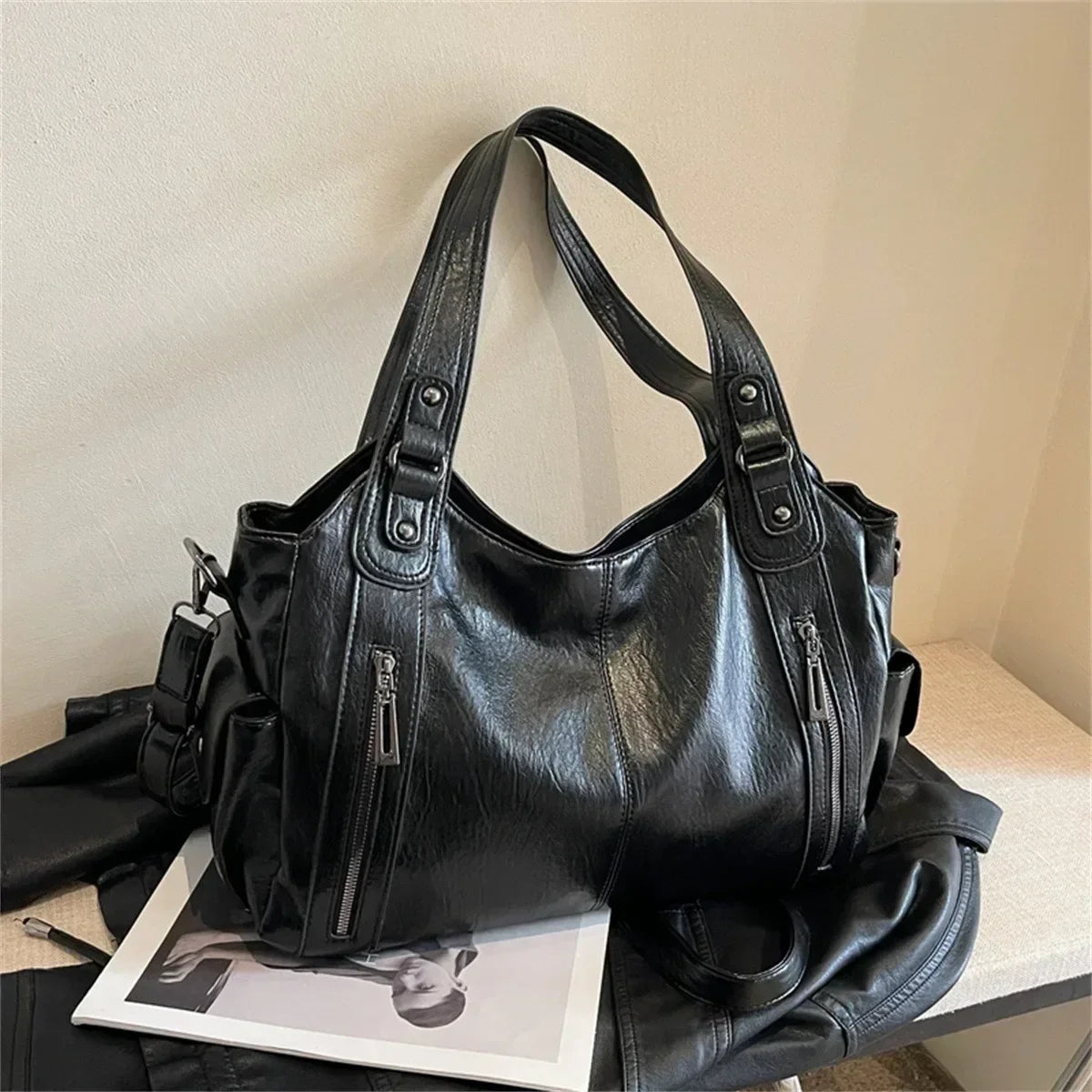 Bolso de Hombro Amplio