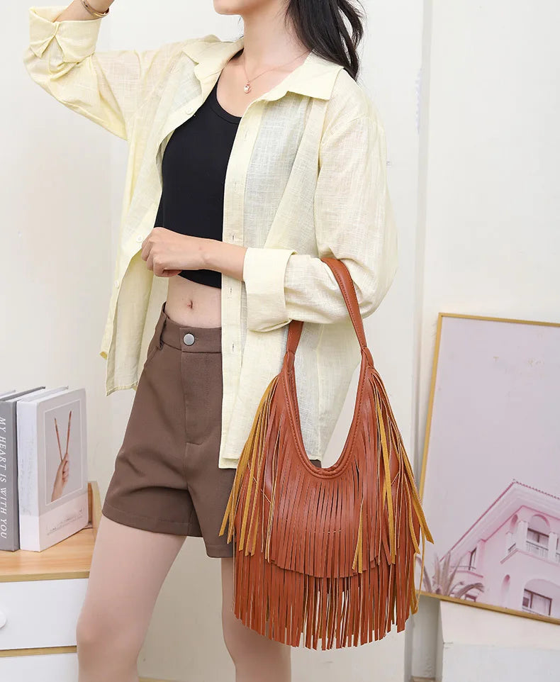 Bolso de Mano con Borlas Largas